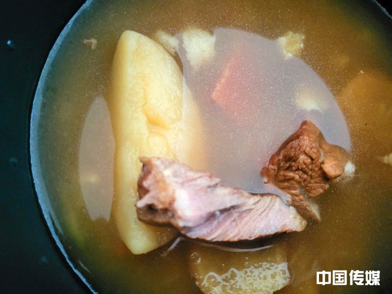 警惕“低价牛肉”陷阱：小区团购频现假肉，消费者需擦亮双眼理性下单