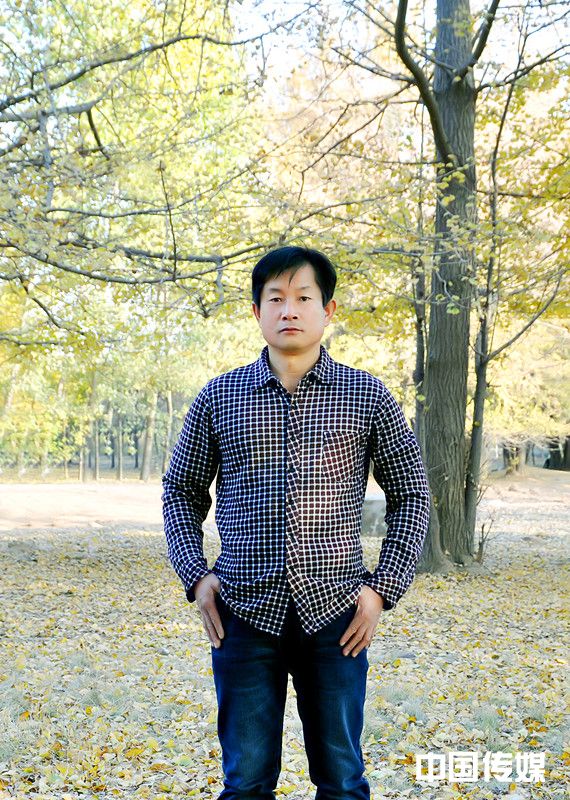 薛庆西 五寸普通生活照02_副本.jpg